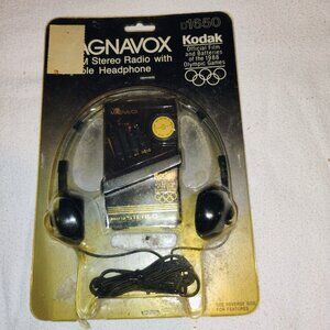 Vintage Magnavox headphone cassette pkayer